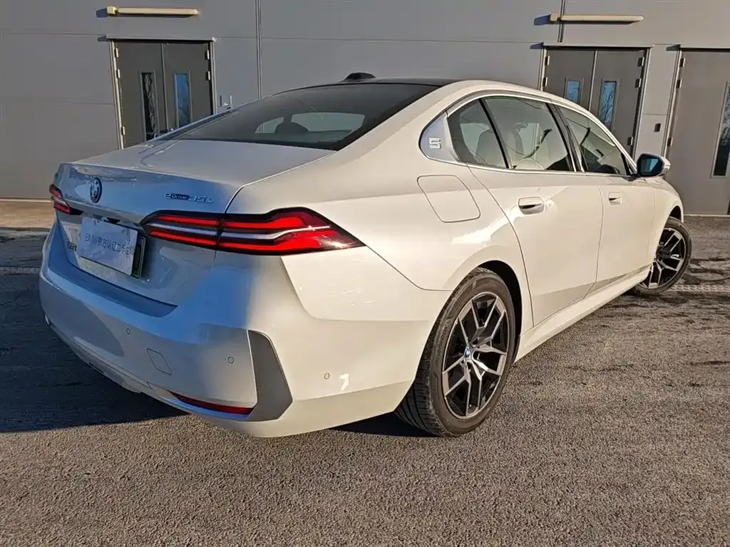 BMW i5 2025 из CN, фото 10