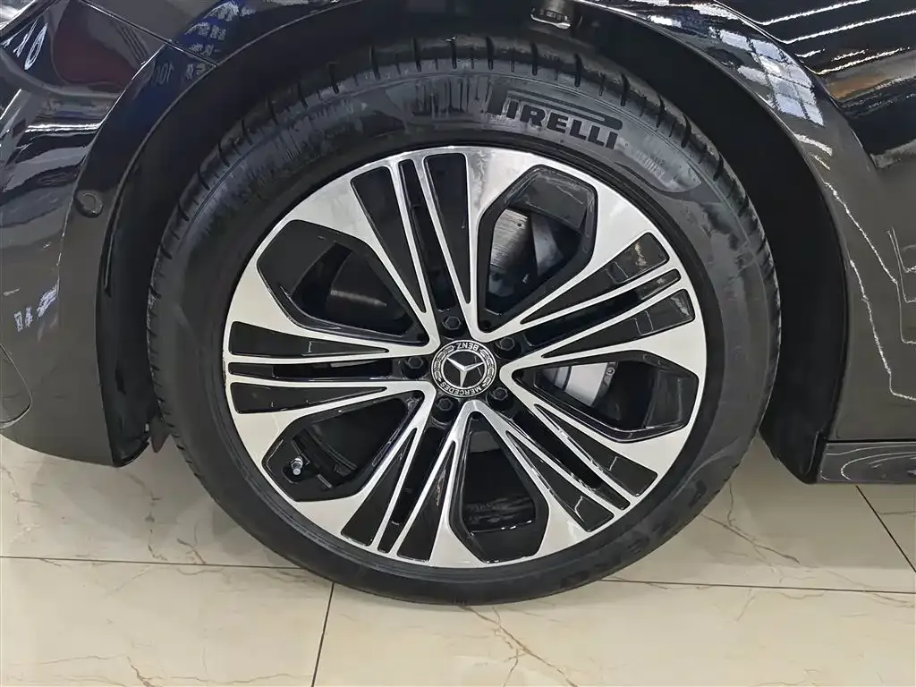 Mercedes-Benz E-Class 2025 из CN, фото 9