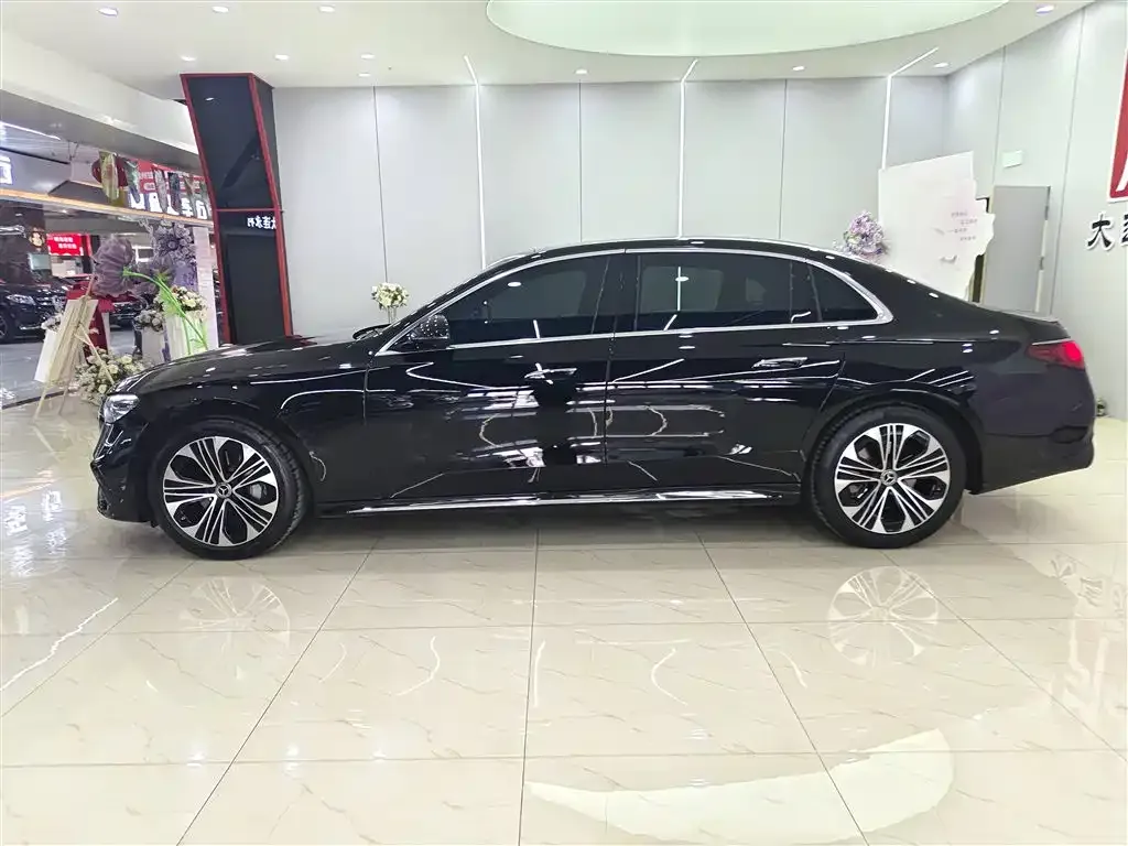 Mercedes-Benz E-Class 2025 из CN, фото 8