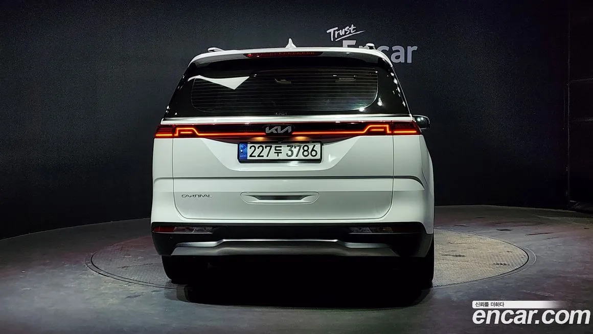 Kia Carnival 2023 из KR, фото 4