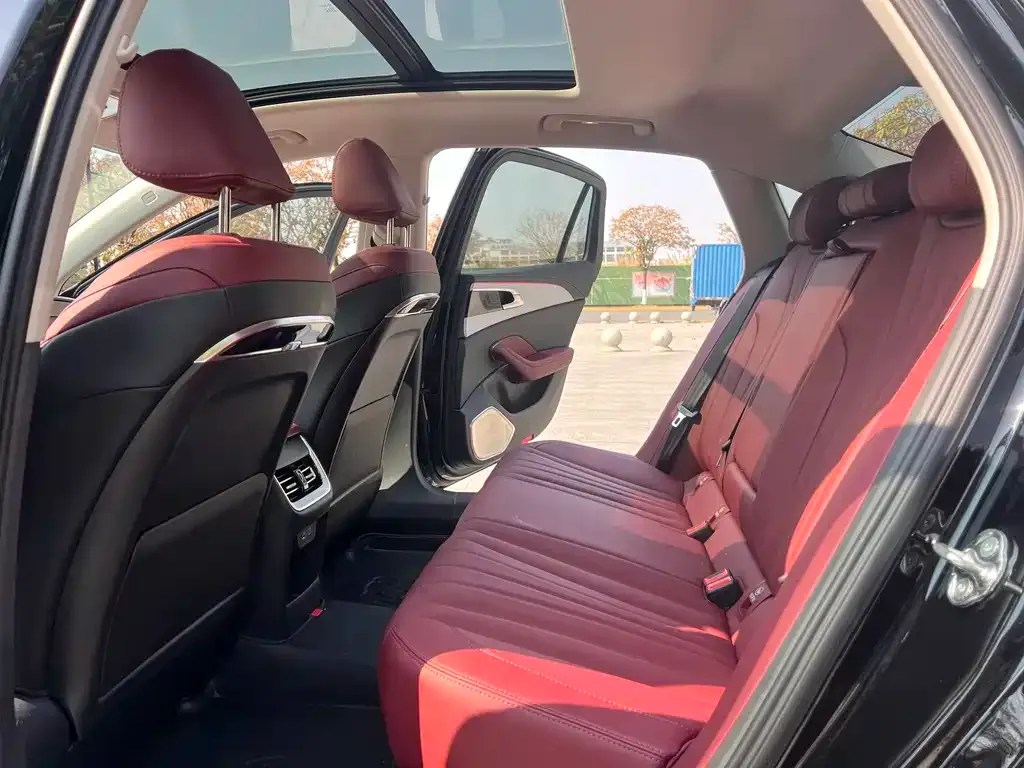 Hongqi H5 2025 из CN, фото 8