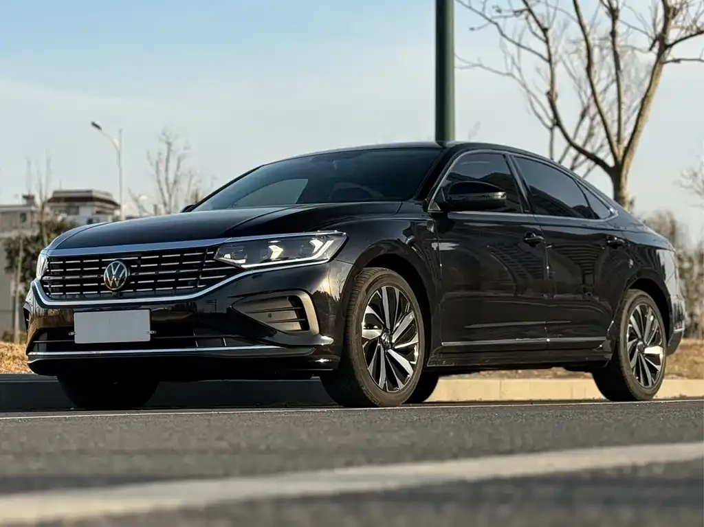 Volkswagen Passat 2024 из CN, фото 2
