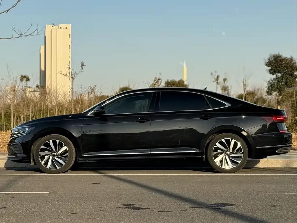 Volkswagen Passat 2024 из CN, фото 4