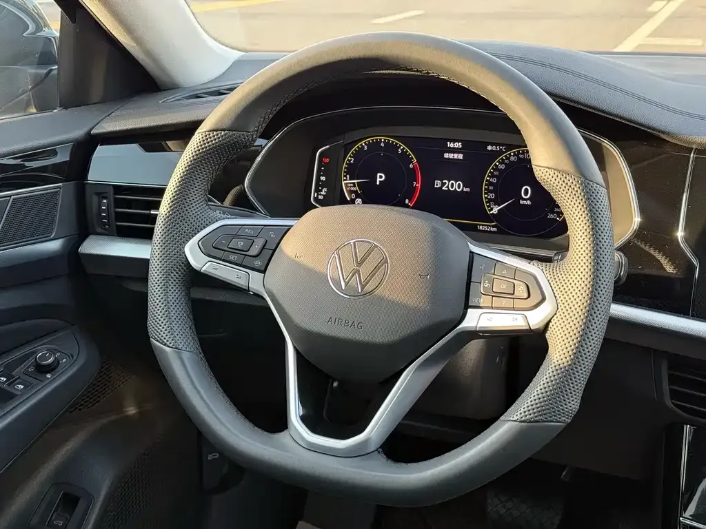 Volkswagen Passat 2024 из CN, фото 3
