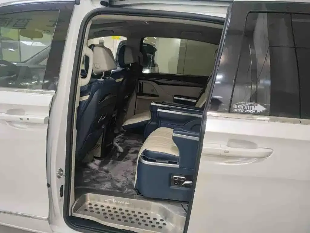 Buick GL8 2022 из CN, фото 5