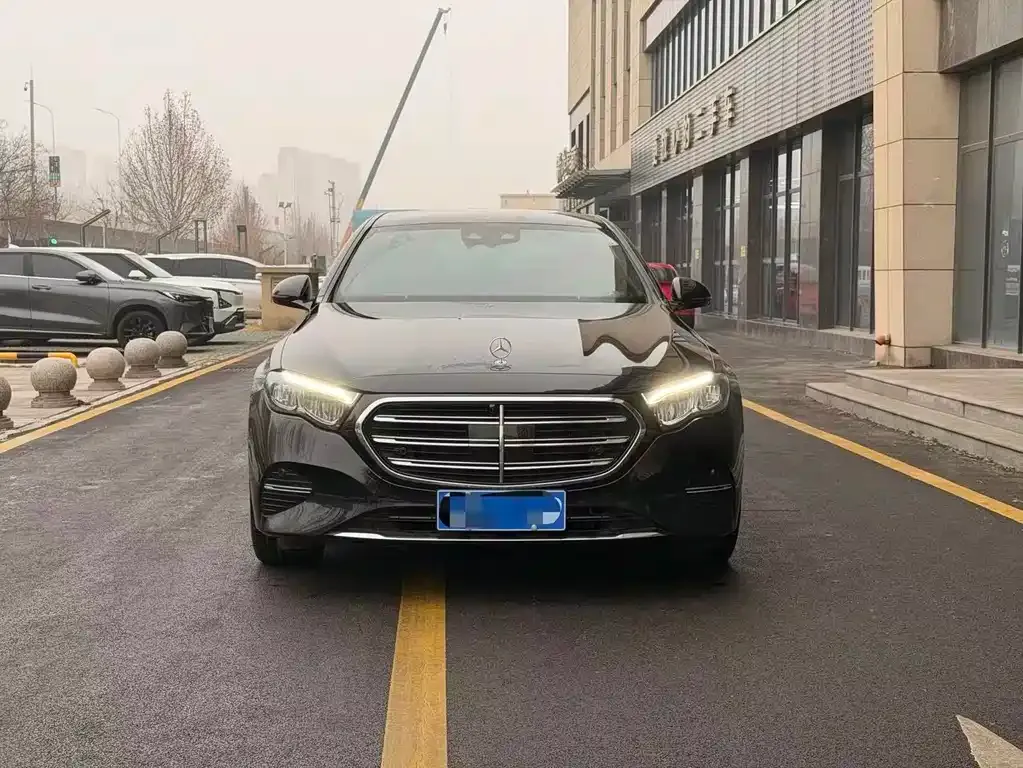 Mercedes-Benz E-Class 2025 из CN, фото 2