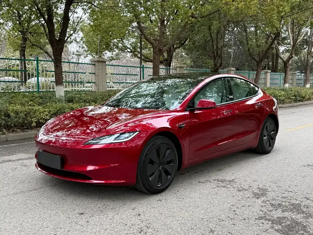 Tesla Model 3 2023 из CN, фото 1