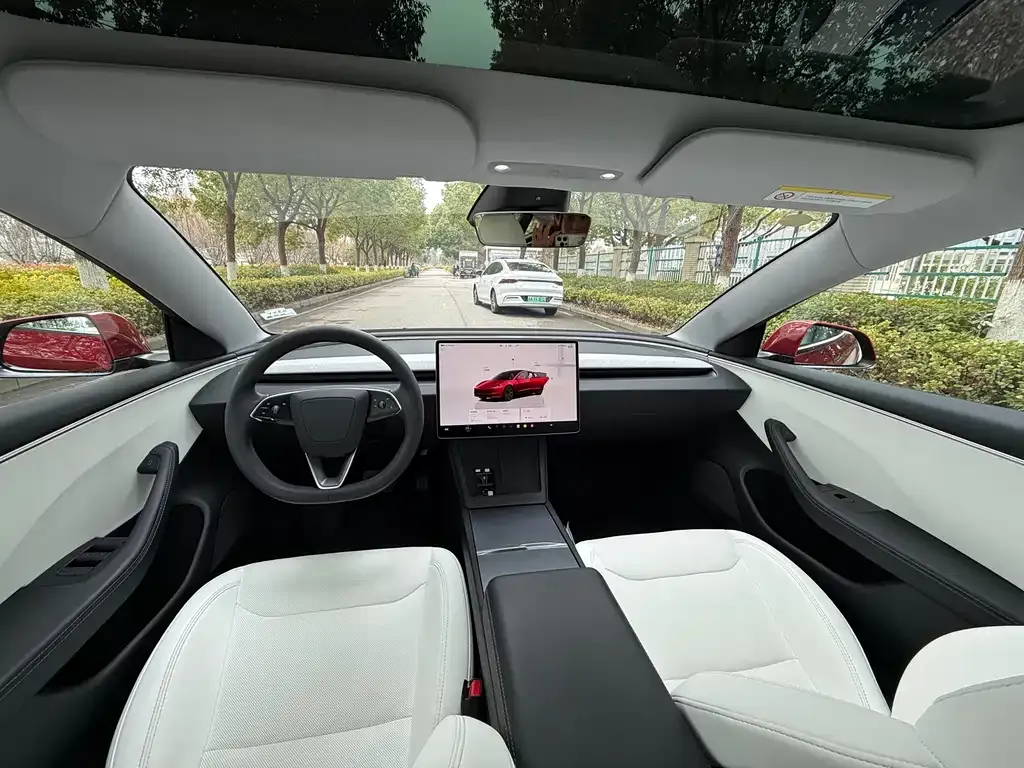 Tesla Model 3 2023 из CN, фото 4