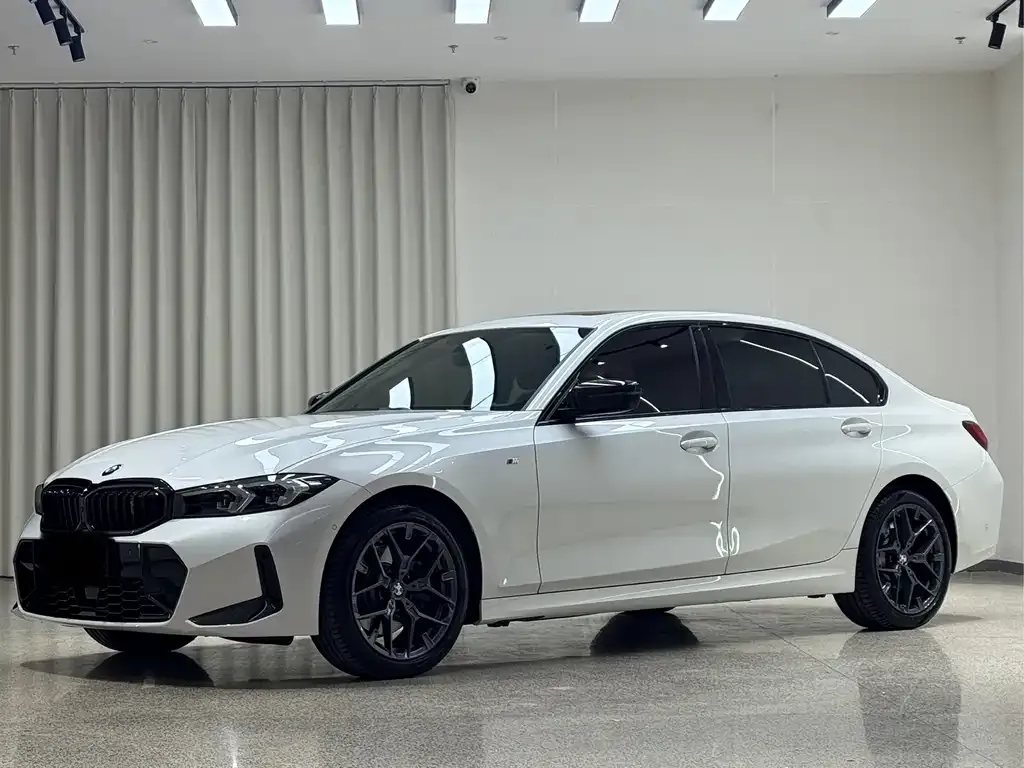 BMW 3 Series 2025 из CN, фото 1