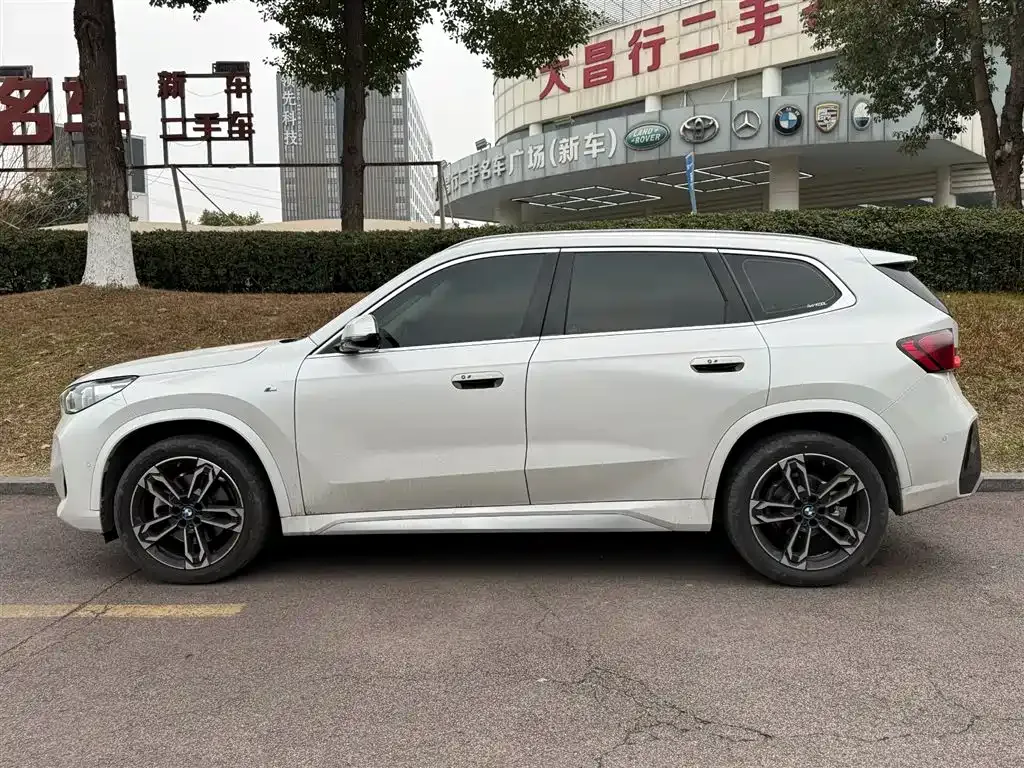 BMW X1 2024 из CN, фото 7