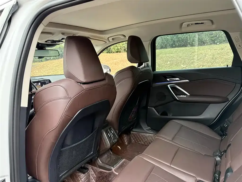 BMW X1 2024 из CN, фото 10