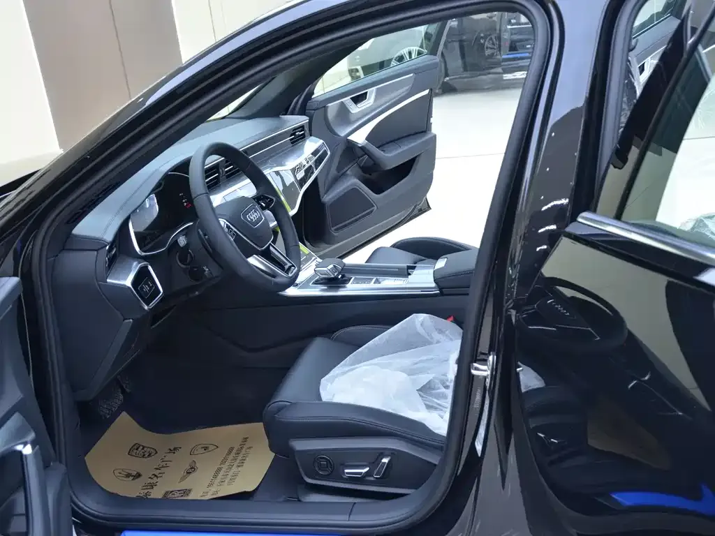 Audi A6L 2025 из CN, фото 9