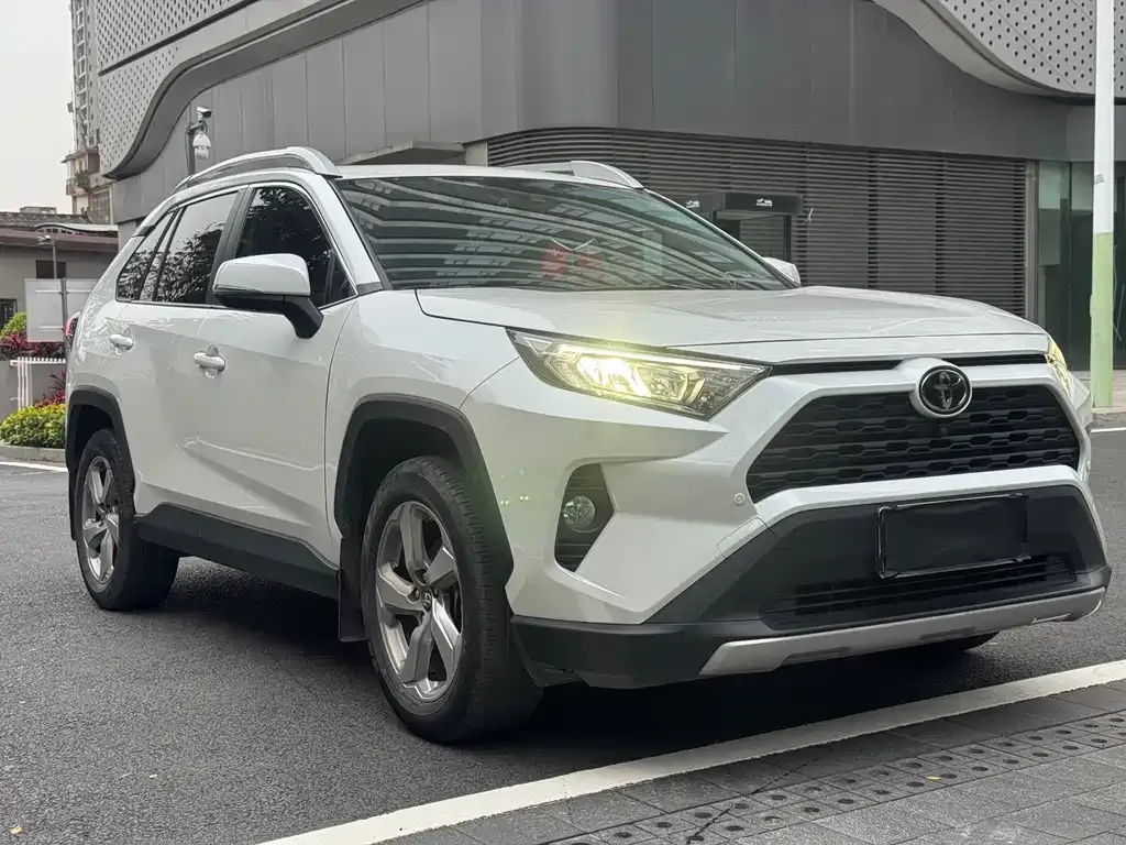 Toyota RAV4 2022 из CN, фото 8