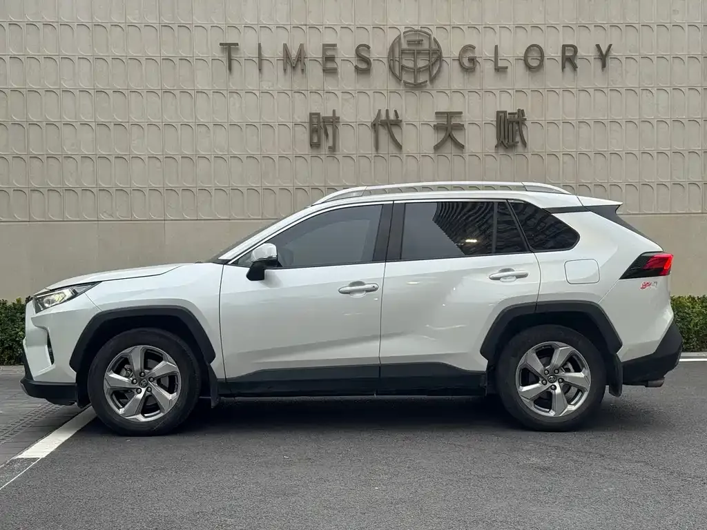 Toyota RAV4 2022 из CN, фото 5