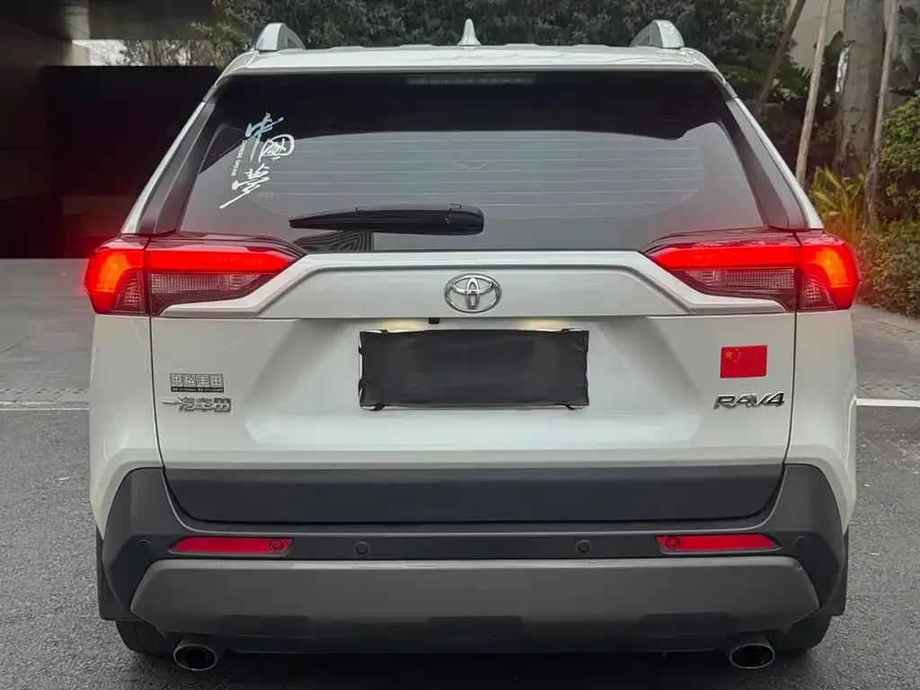 Toyota RAV4 2022 из CN, фото 3