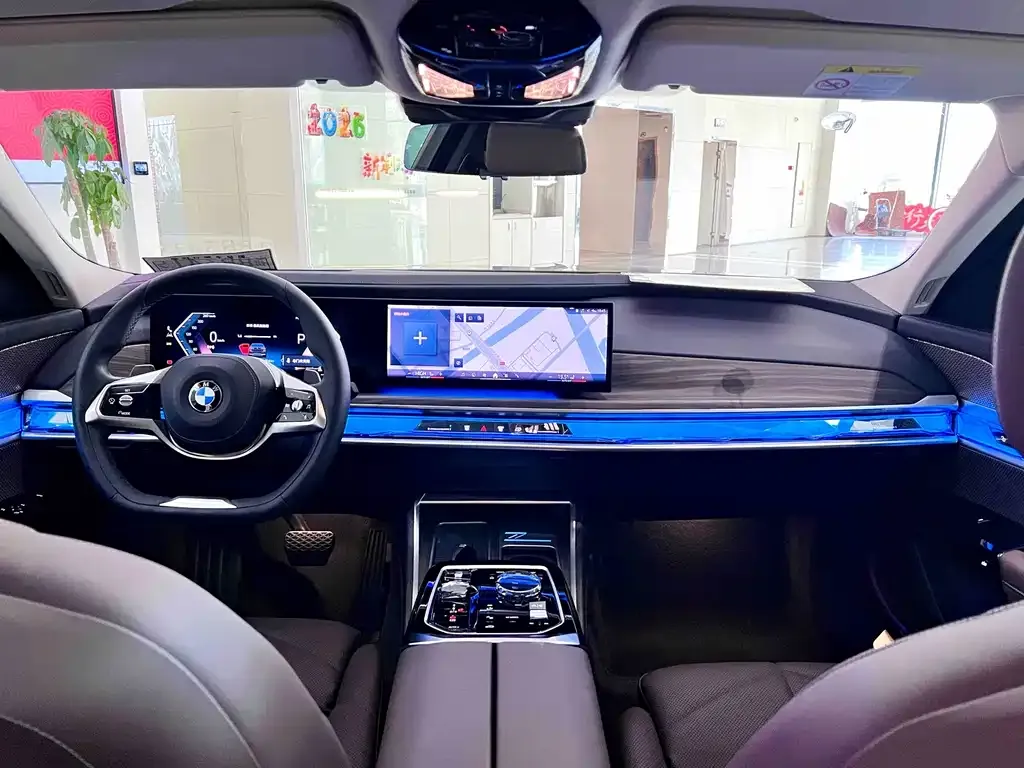 BMW 7 Series 2025 из CN, фото 10