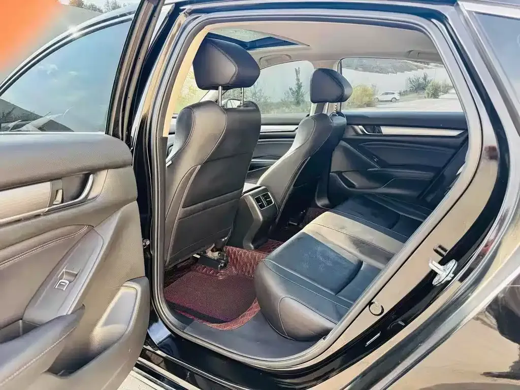 Honda Accord 2021 из CN, фото 8