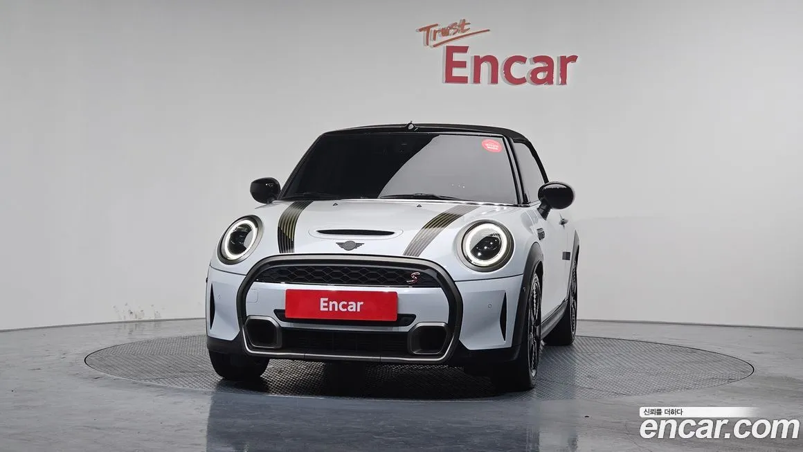 Mini Cooper Convertible 2024 из KR, фото 3