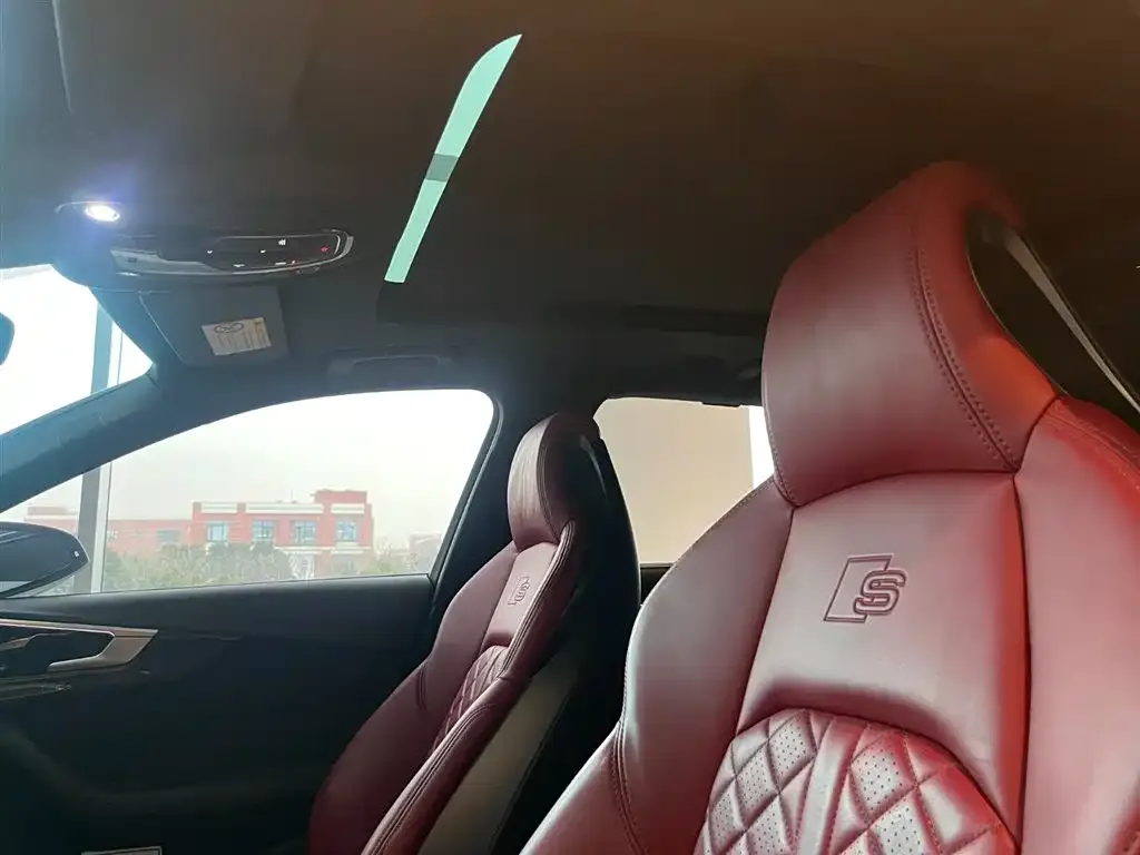 Audi S4 2023 из CN, фото 7