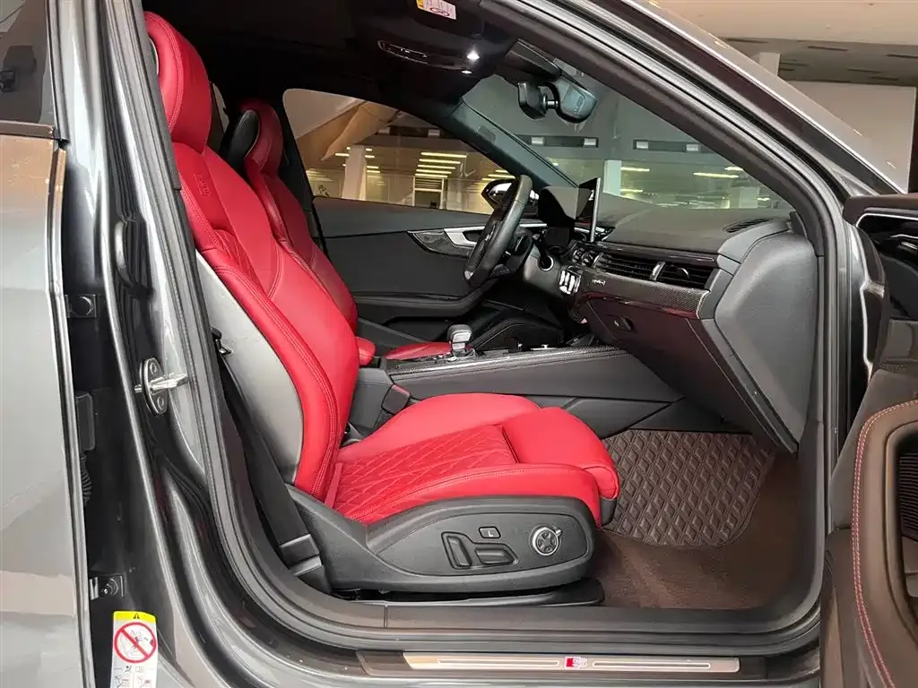 Audi S4 2023 из CN, фото 10