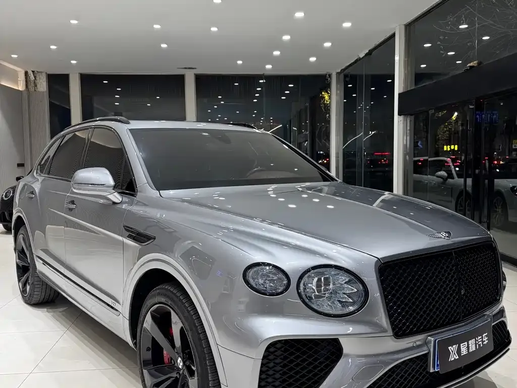 Bentley Bentayga 2021 из CN, фото 10