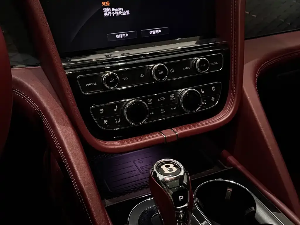 Bentley Bentayga 2021 из CN, фото 4