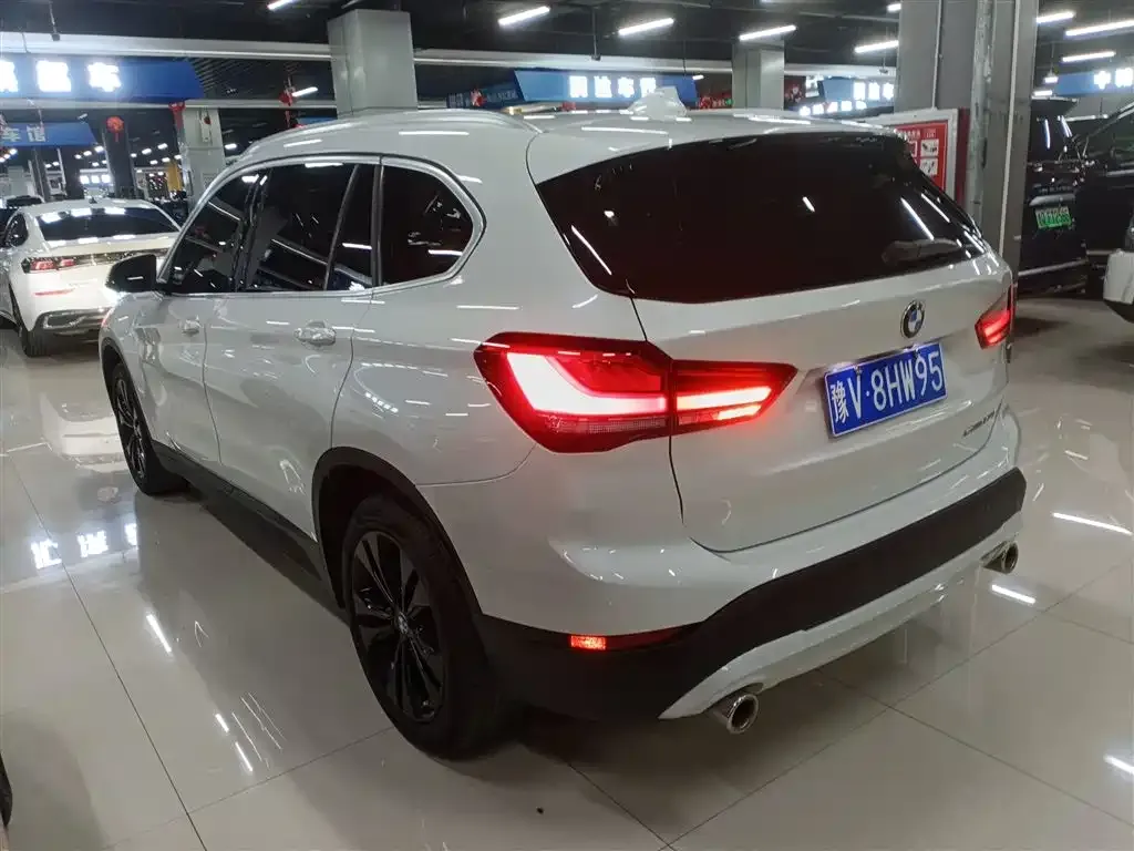 BMW X1 2021 из CN, фото 2