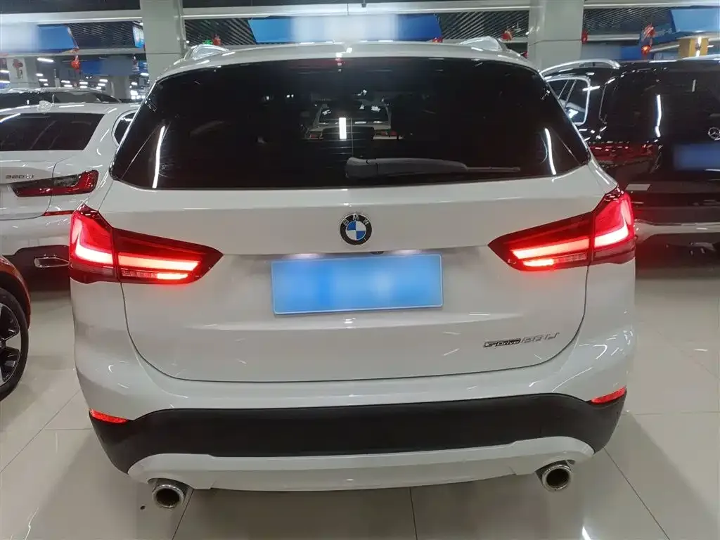 BMW X1 2021 из CN, фото 10
