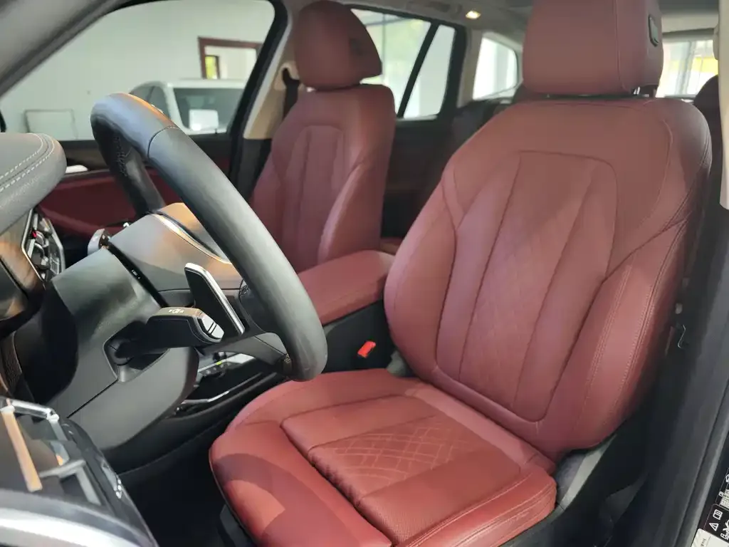 BMW X3 2022 из CN, фото 3
