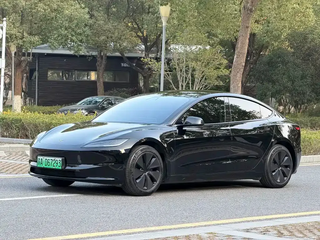 Tesla Model 3 2023 из CN, фото 1