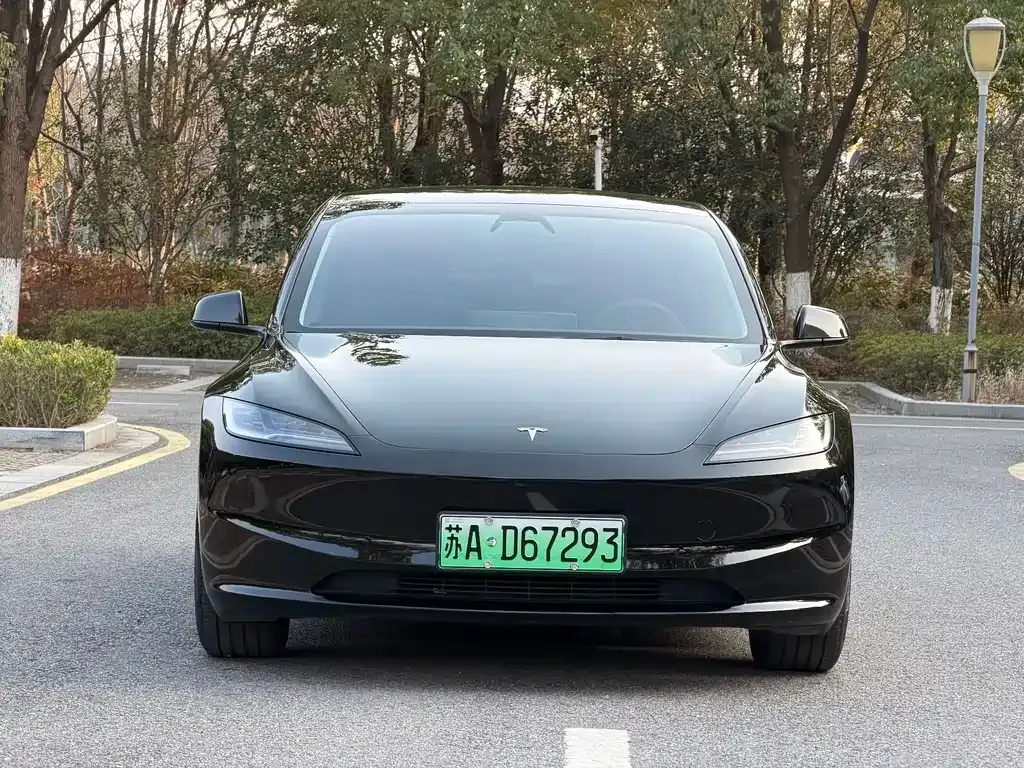 Tesla Model 3 2023 из CN, фото 4