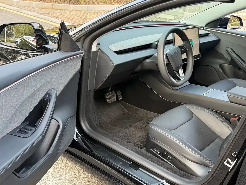 Tesla Model 3 2023 из CN, фото 10