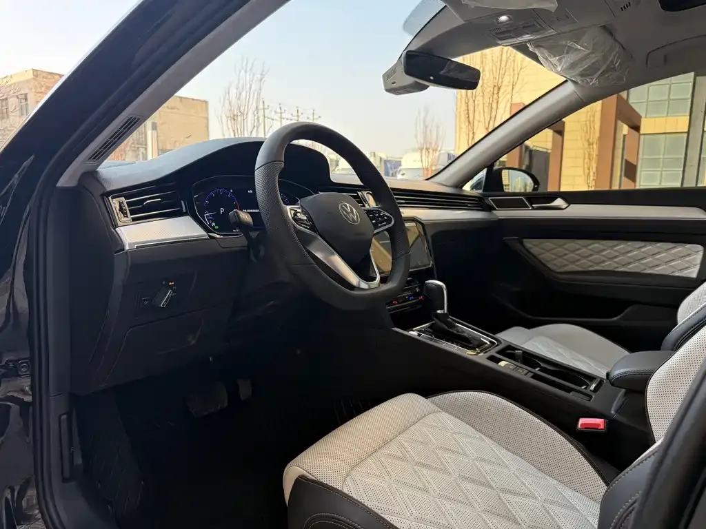 Volkswagen Magotan 2025 из CN, фото 2