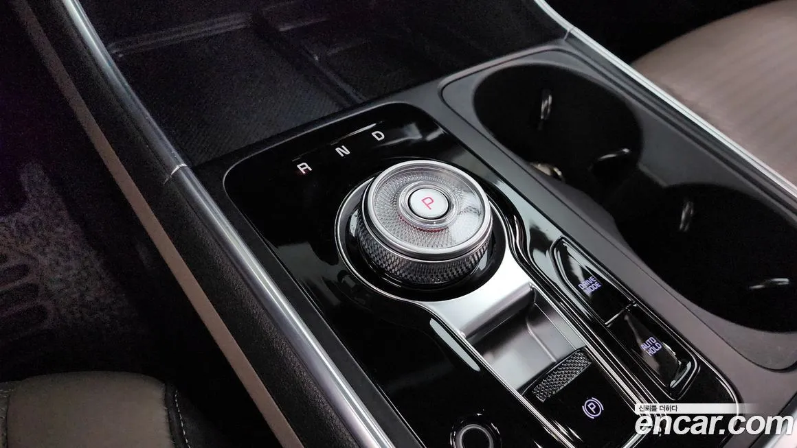 Kia Carnival — фото 10