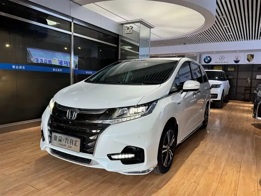 Honda Odyssey — фото 1