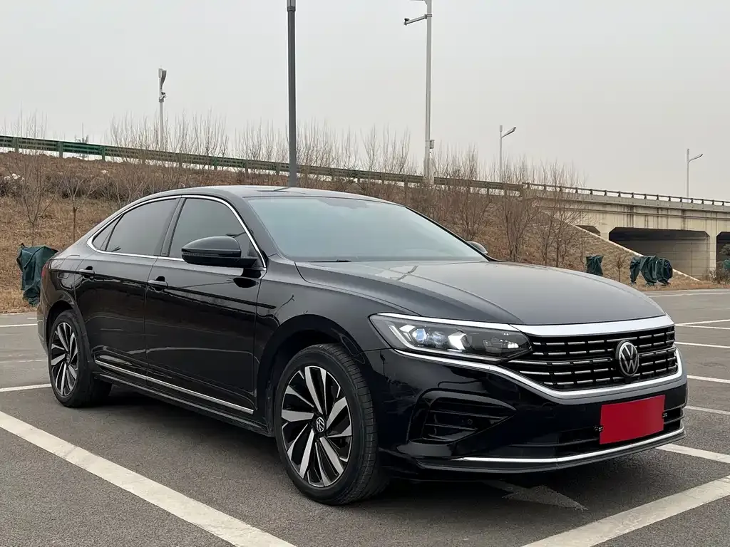 Volkswagen Passat 2023 из CN, фото 8