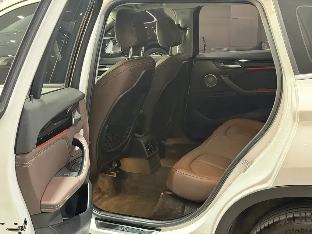 BMW X1 2023 из CN, фото 6