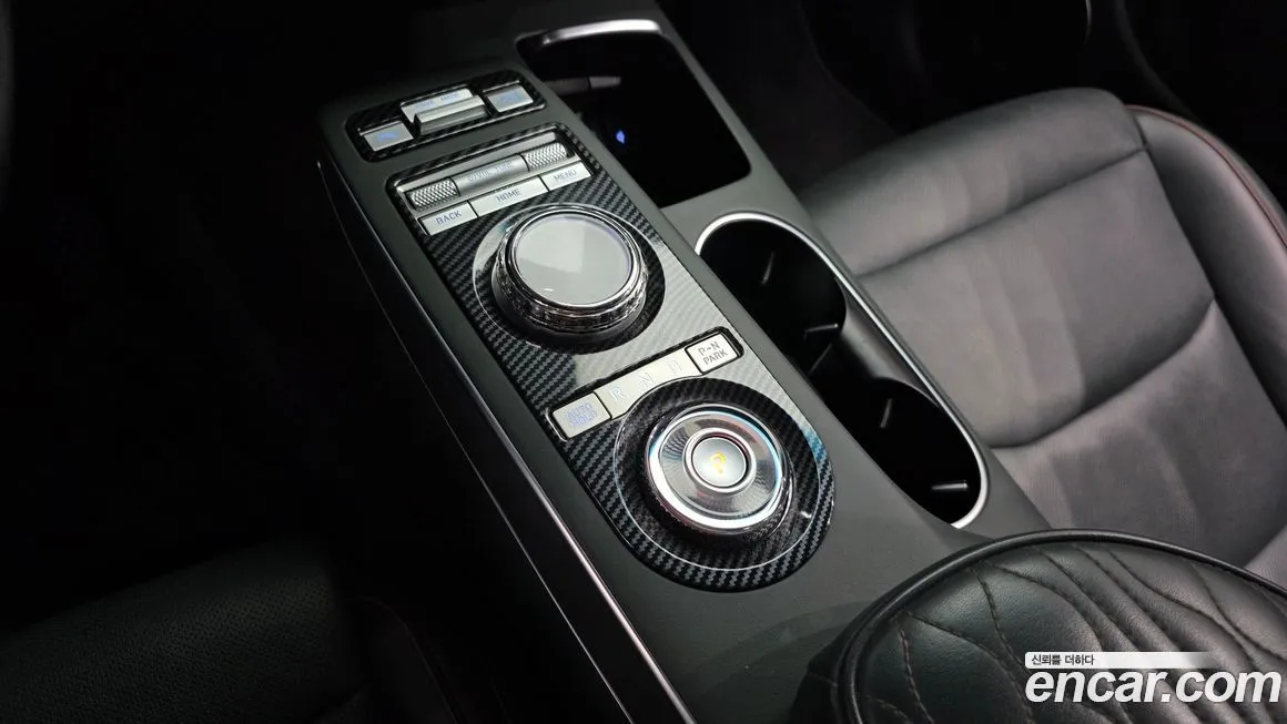 Genesis GV70 — фото 10