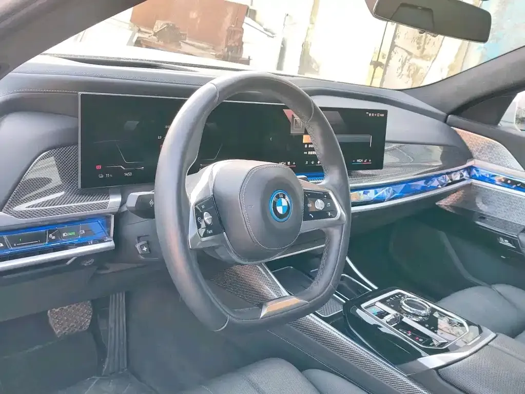 BMW i7 2024 из CN, фото 6