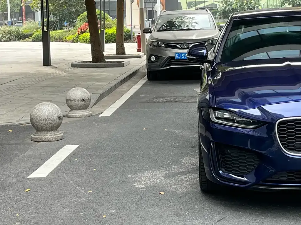 Jaguar XEL 2023 из CN, фото 8
