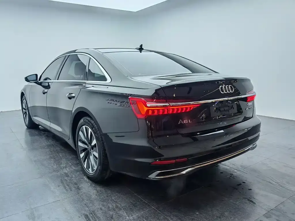 Audi A6L 2023 из CN, фото 3