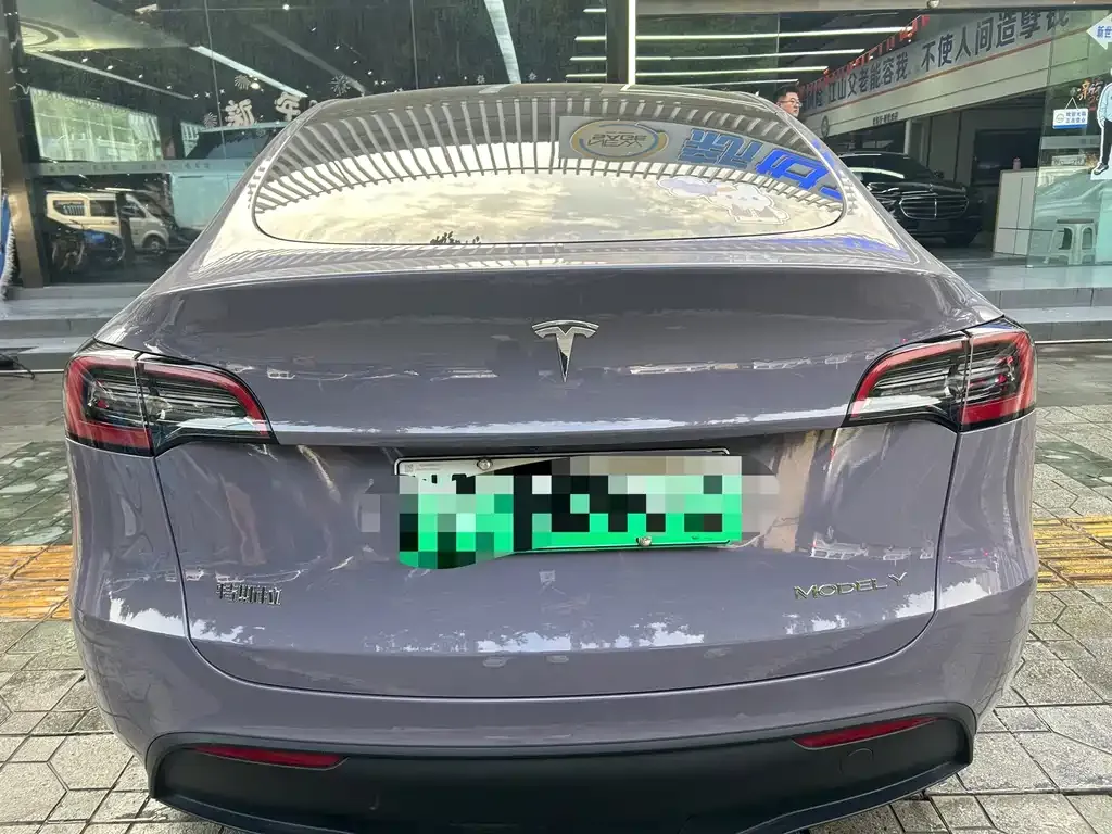 Tesla Model Y 2024 из CN, фото 5