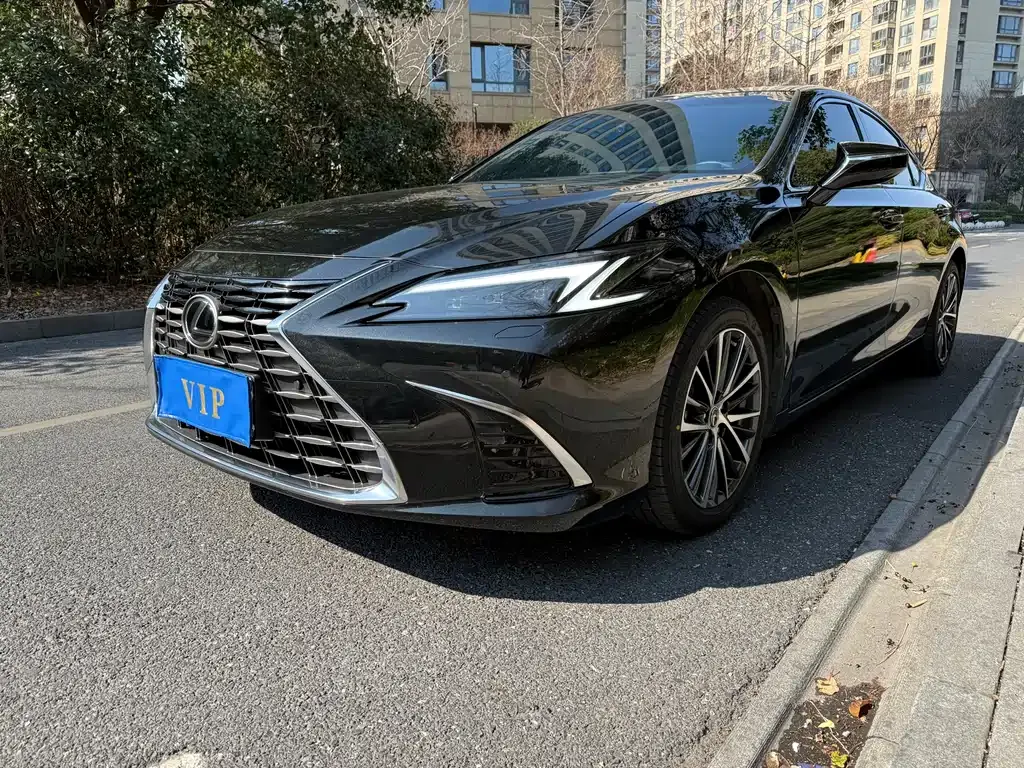 Lexus ES 2025 из CN, фото 1
