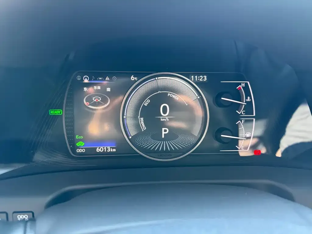 Lexus ES 2025 из CN, фото 2