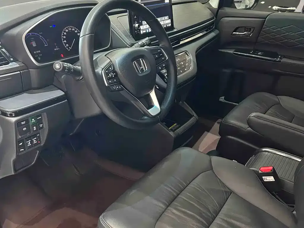 Honda Elysion 2025 из CN, фото 8