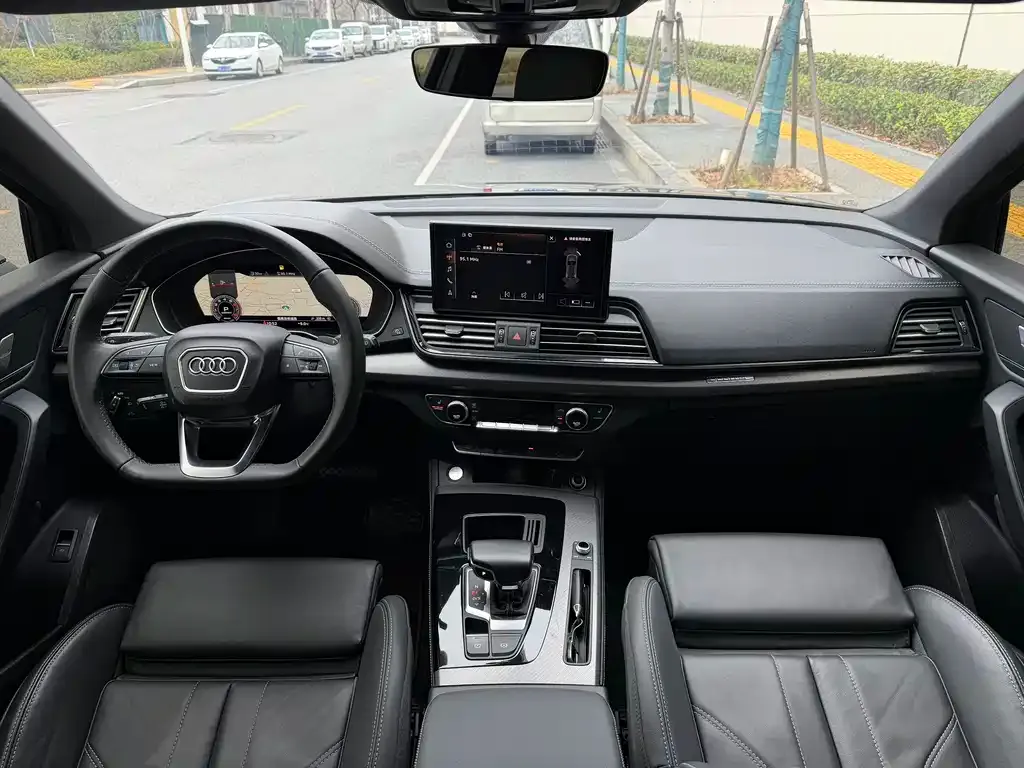 Audi Q5L 2024 из CN, фото 5