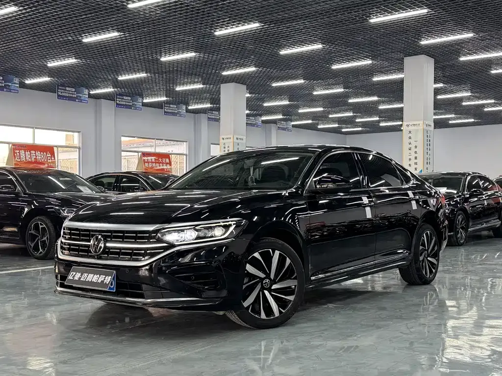 Volkswagen Passat 2023 из CN, фото 1