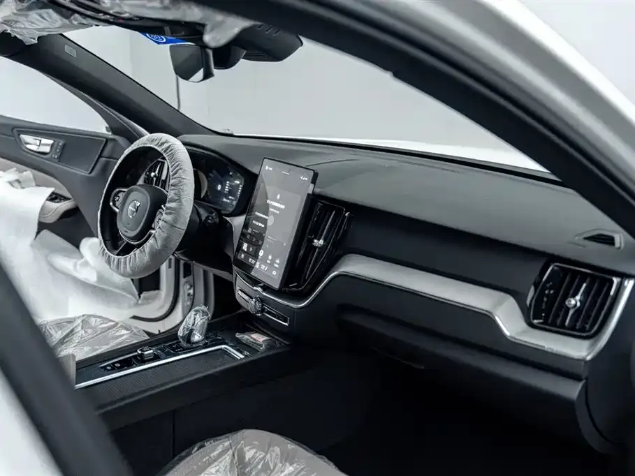 Volvo XC60 2026 из CN, фото 7