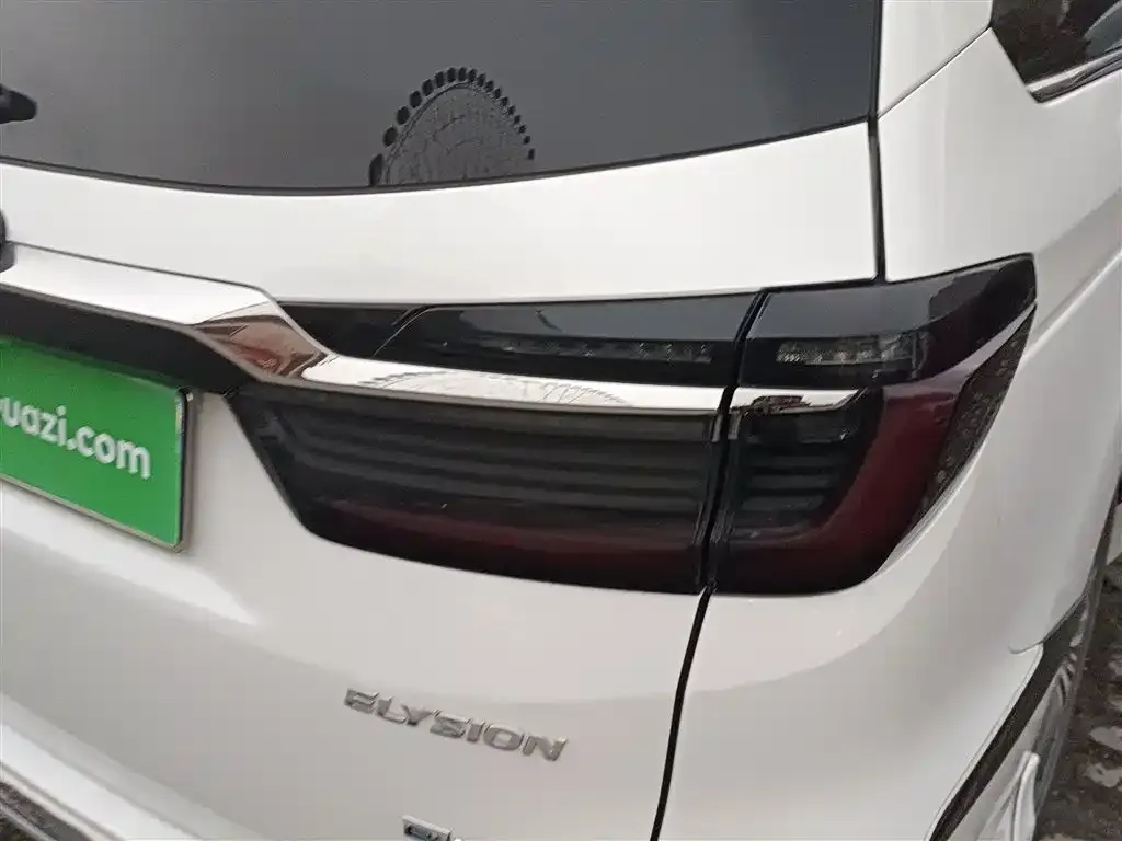 Honda Elysion 2022 из CN, фото 5