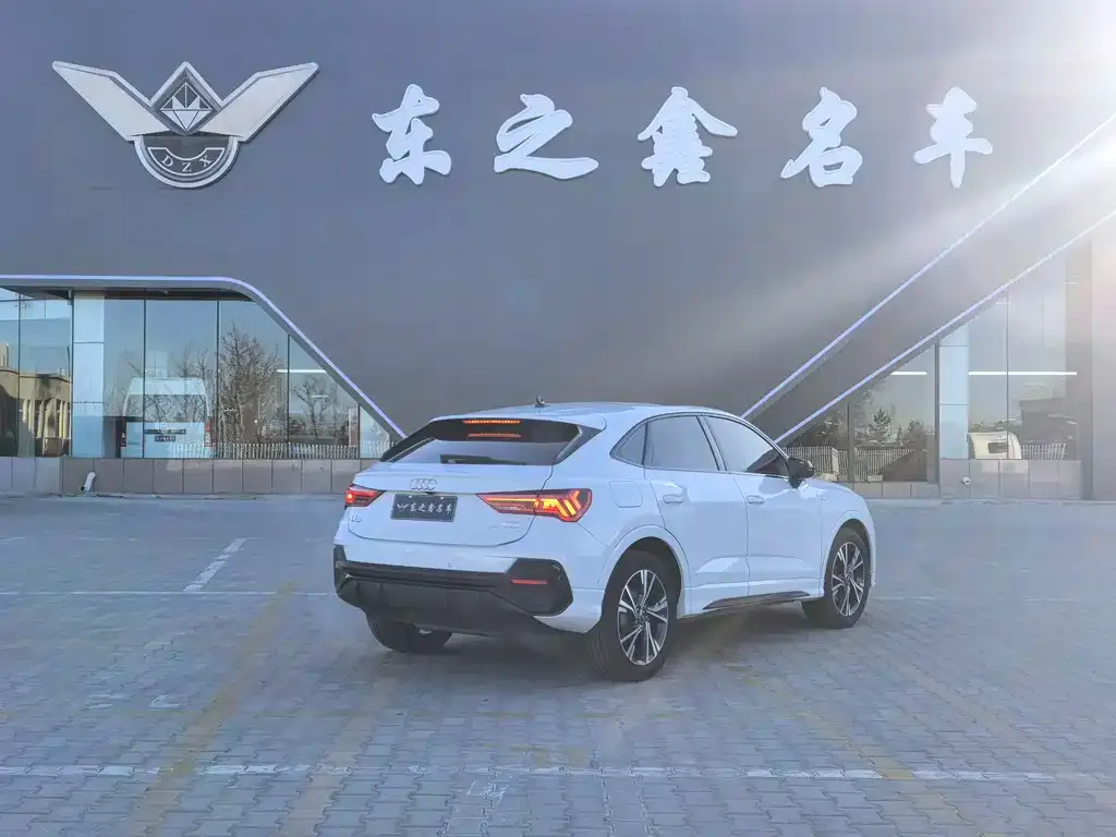 Audi Q3 Sportback 2023 из CN, фото 3
